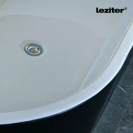 Still szabadon álló fürdőkád fekete - WaterMarkt.hu