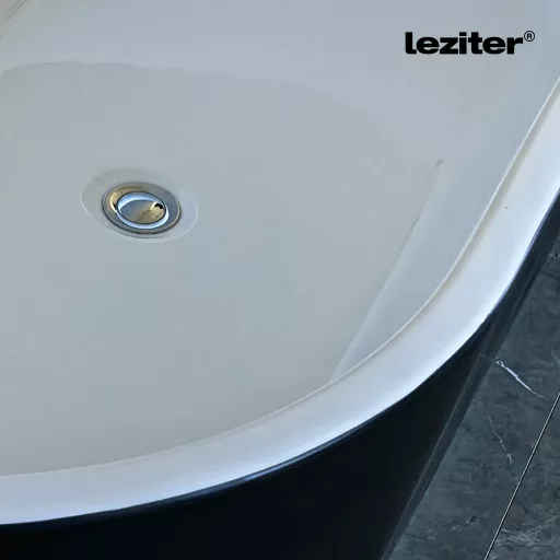Still szabadon álló fürdőkád fekete - WaterMarkt.hu