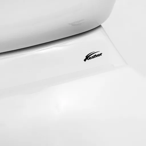 Cleano monoblokkos WC alsó kifolyással ülőkével - WaterMarkt.hu