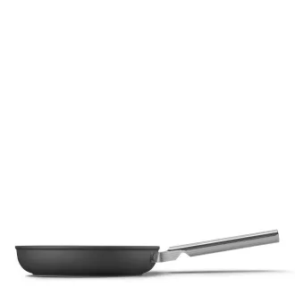   SMEG SERPENYŐ, 24 cm, rozsdamentes acél fogantyú, matt fekete