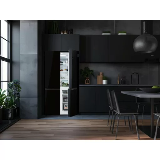 Kluge szabadonálló fekete üveg négyajtós hűtőszekrény, NoFrost, 429L/171L - WaterMarkt.hu