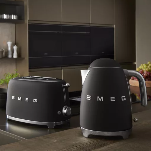 SMEG VÍZFORRALÓ, retro, matt fekete - WaterMarkt.hu