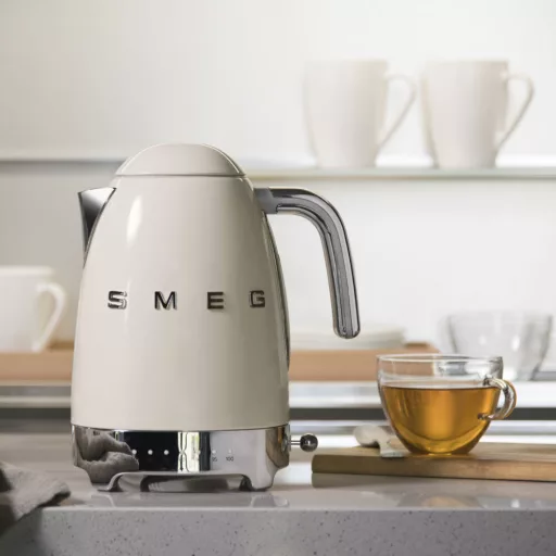 SMEG VÍZFORRALÓ, retro, állítható hőmérséklet, bézs - WaterMarkt.hu