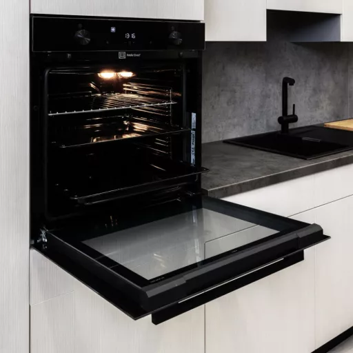 Kluge beépíthető multifonkciós fekete sütő, 75L - WaterMarkt.hu