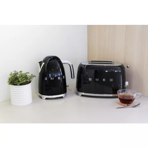 SMEG KENYÉRPIRÍTÓ, retro, 2 szeletes, fekete - WaterMarkt.hu